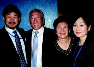 Paramount Japan’s top man Ichiro Okazaki, Japan Association of Theater Owners’ chairman and Mrs. Mitsuhiko Okura, and Kikuko Migita