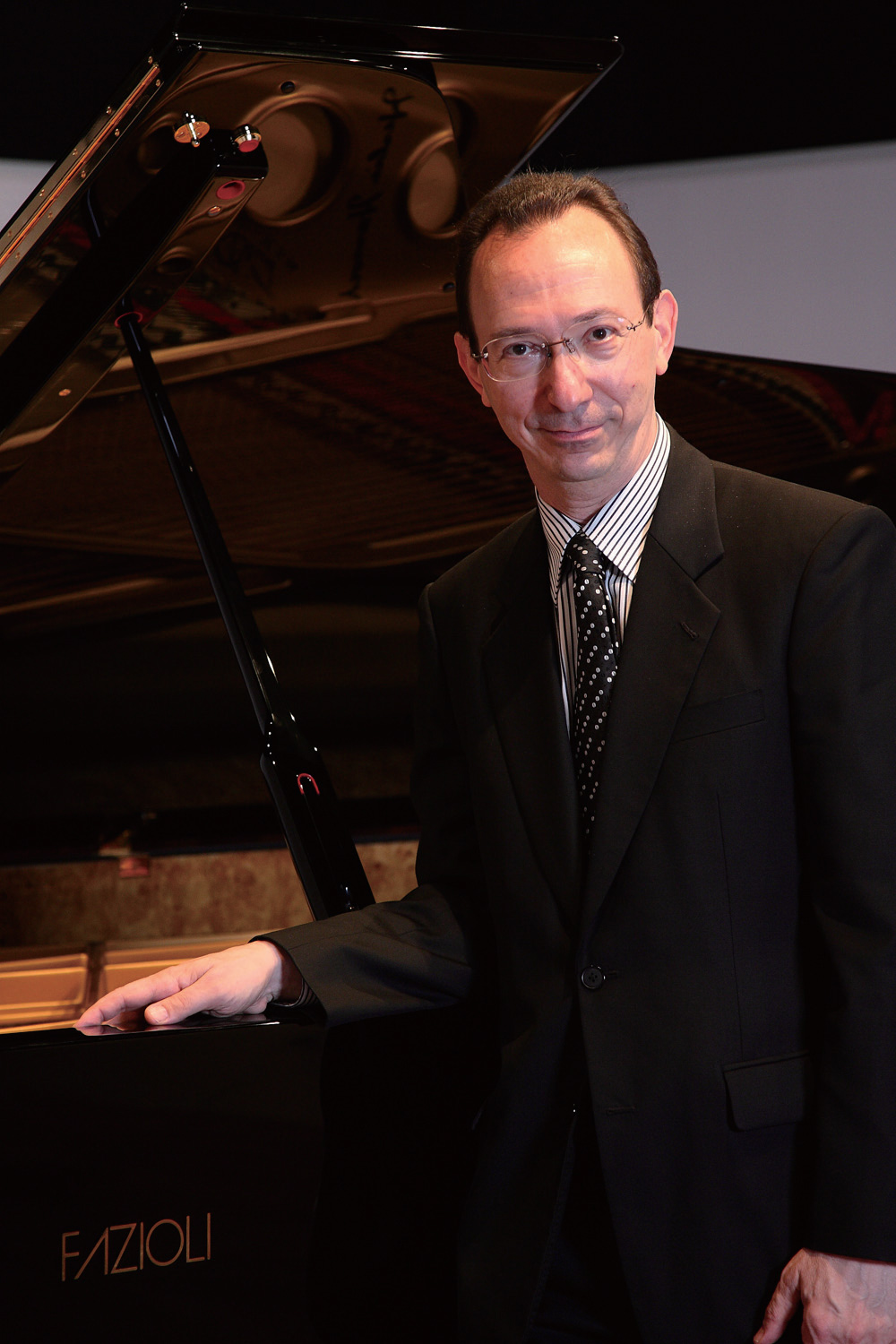 Alec Weil of Pianoforti
