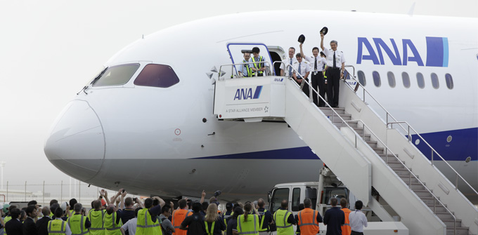 ANA’s 787 Dreamliner Carries 100,000 Passengers