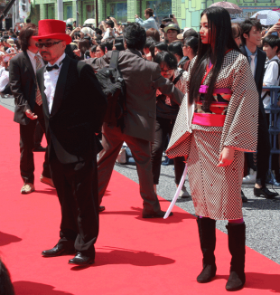 Yoshihiro Nakamura and Eihi Shiina take their turn on the Red Carpet