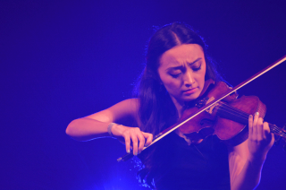 Violinist Diana Yukawa (Photo: Spencer Pete)