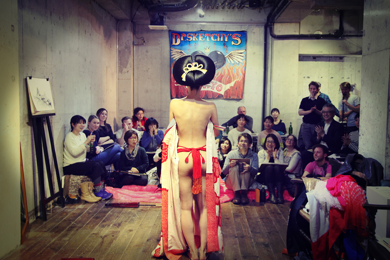 Dr. Sketchy’s Celebrates 10 Years of “Anti-Art” in Tokyo This Month