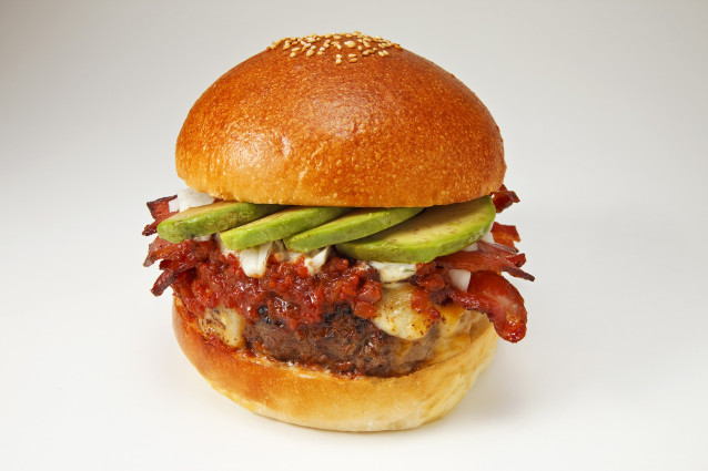 bacon-cheese-avocado-burger-blacows-review-by-mandy-lynn-tokyo-weekender