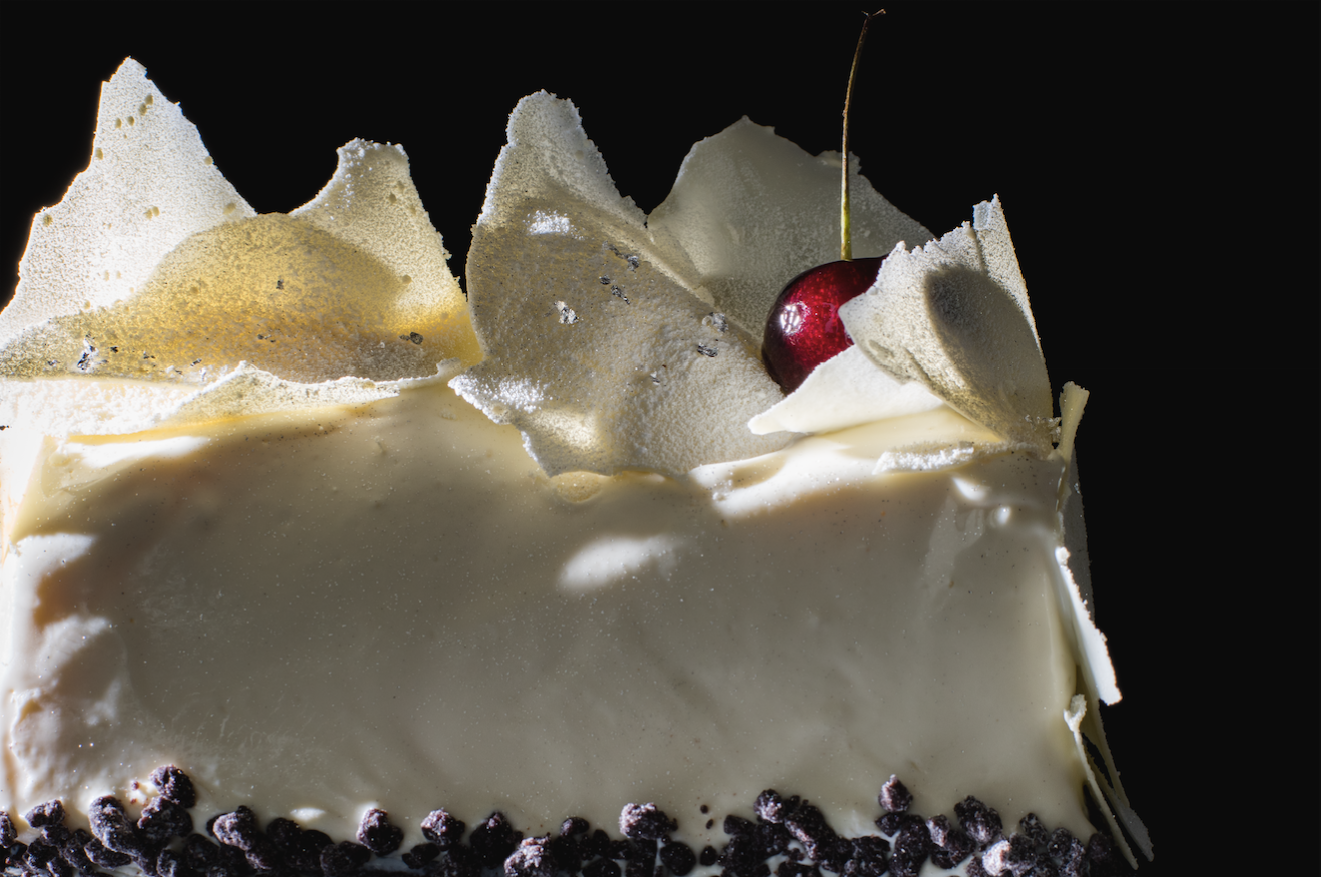 Where to Buy a Decadent Cake for Christmas