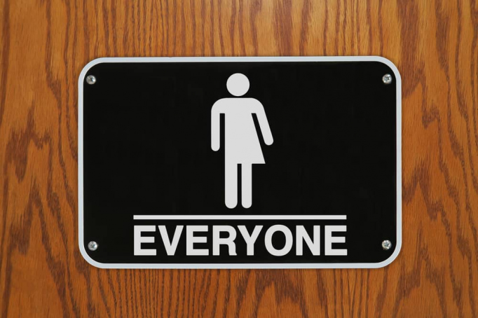 transgender-toilets-japan