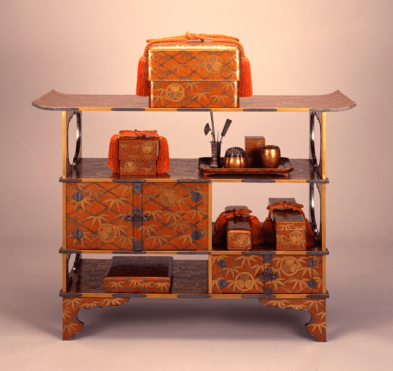 lacquerware-cabinet