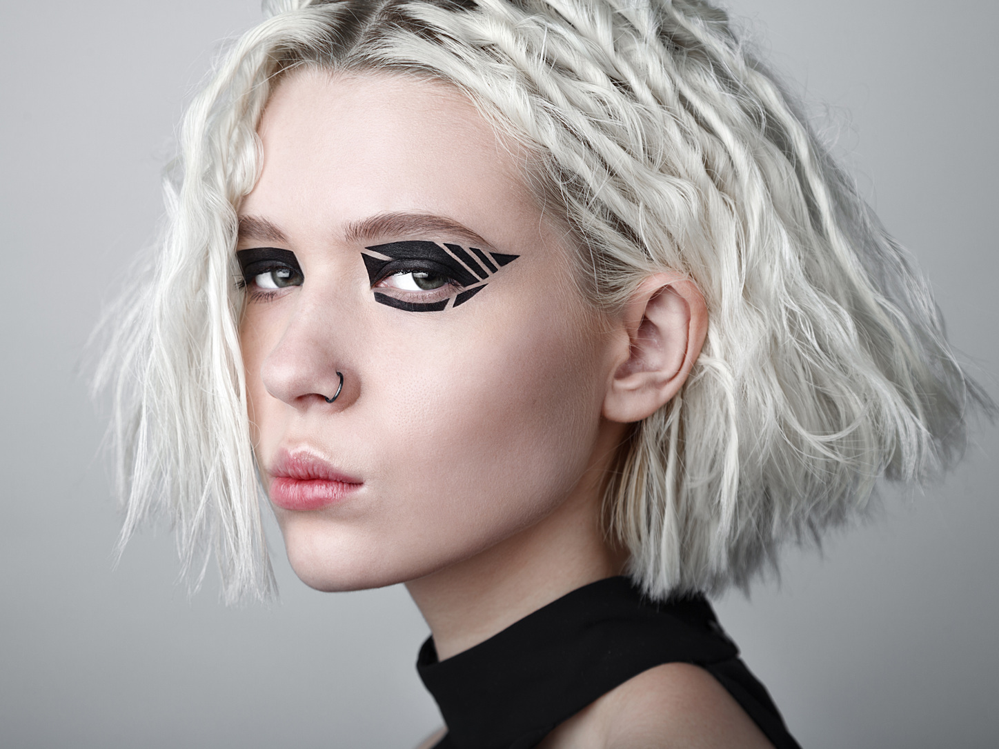 5 Creative Eye Makeup Trends From The