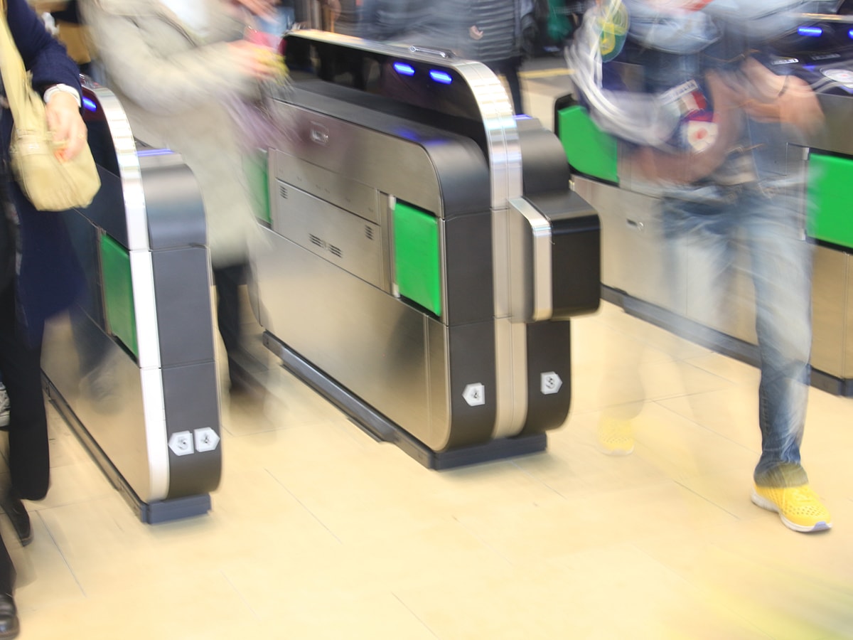 ticket-gate-japanese-train-station