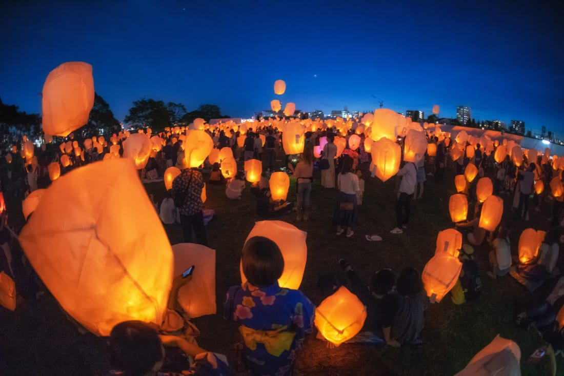Night lanterns released at Shin Toyosu
