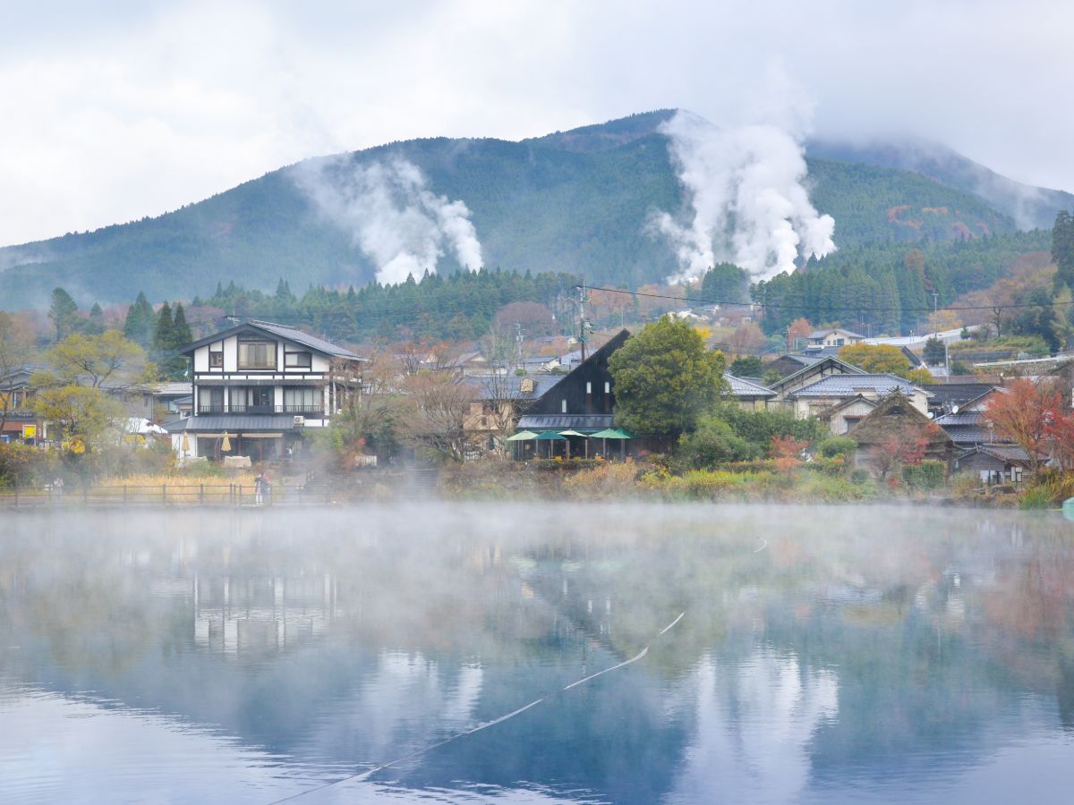 Hot Springs Therapy in Kurokawa and Yufuin Onsen Towns