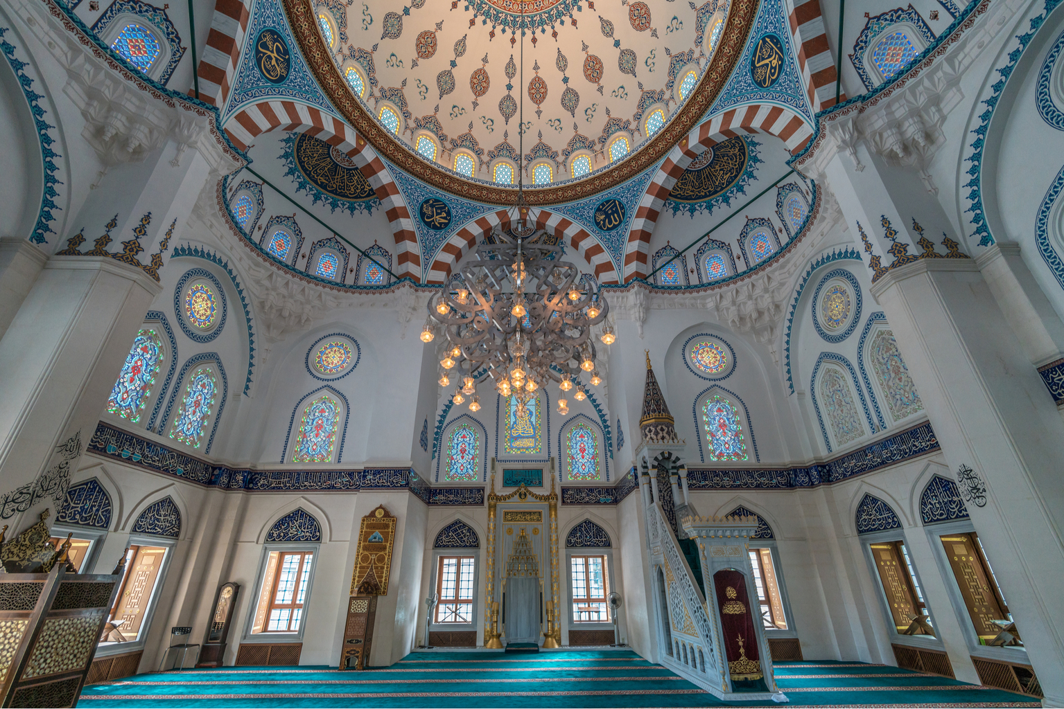 tokyo mosque from shutterstock