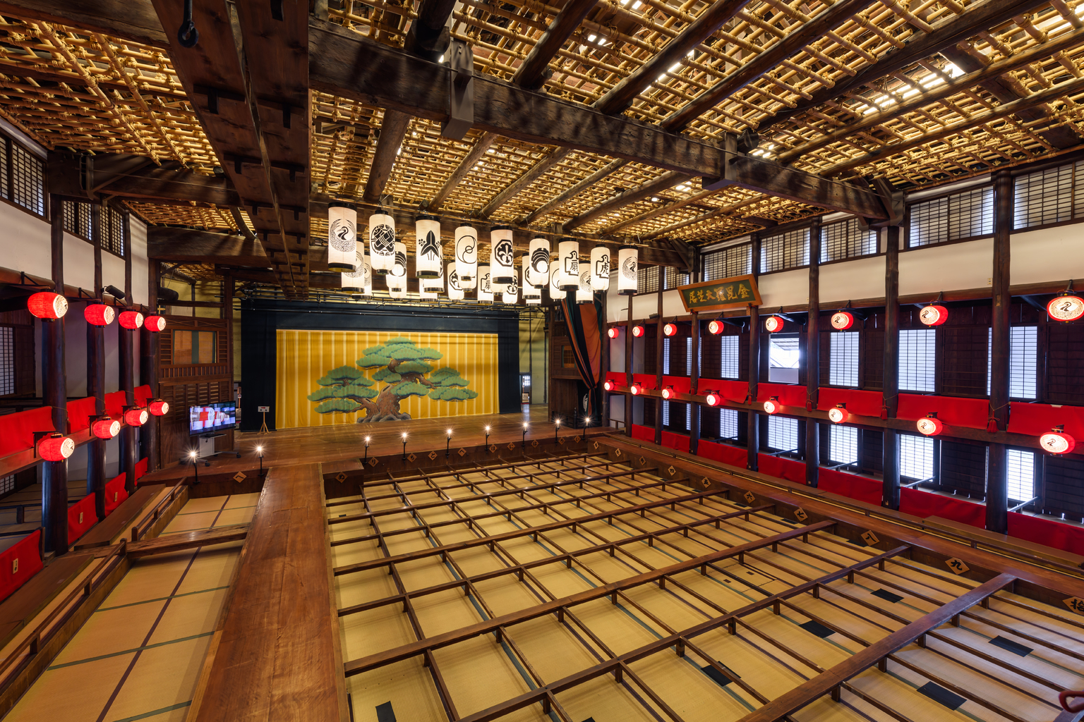 kabuki theater in kagawa