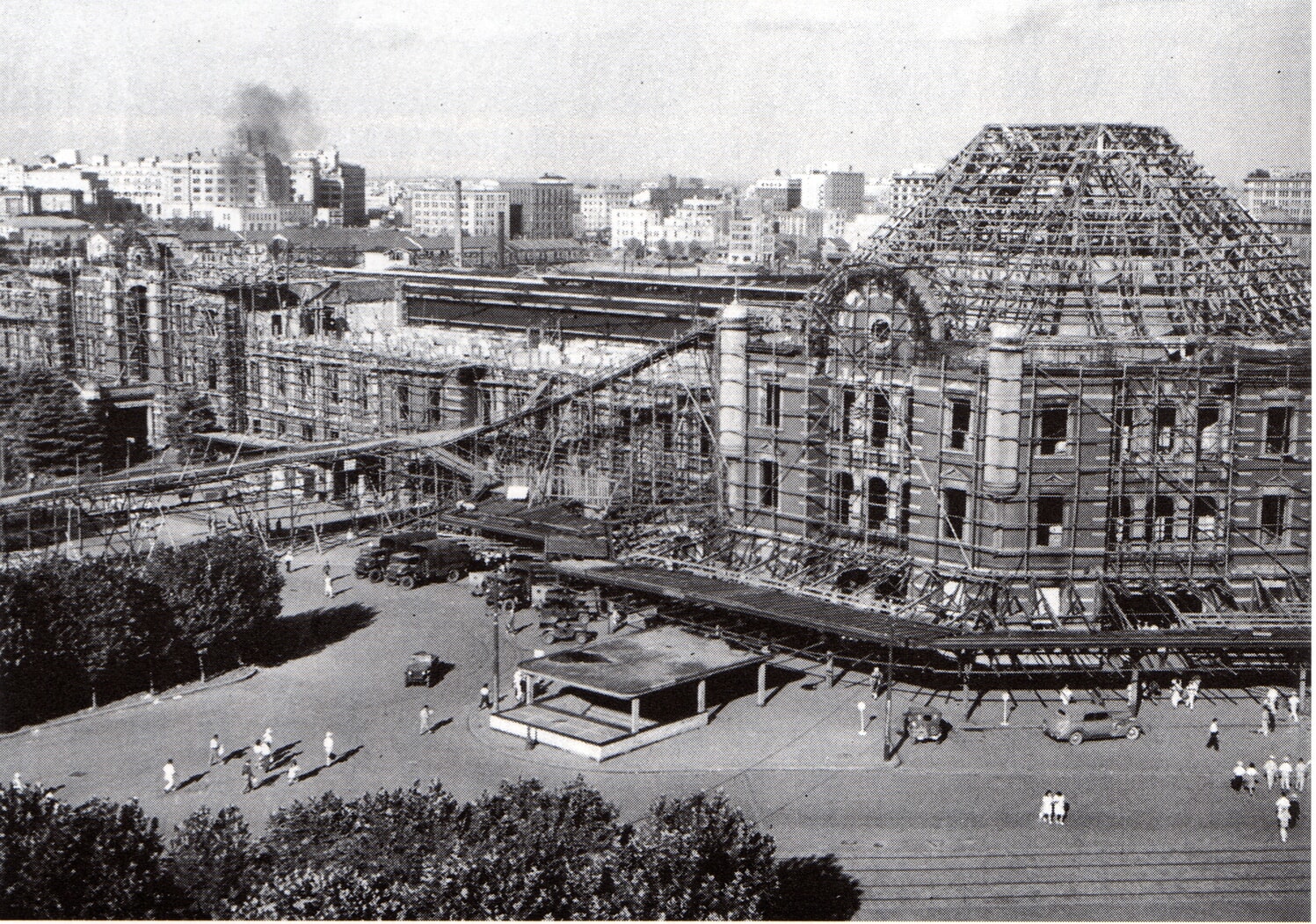 Reconstruction_work_of_Tokyo_station_Marunouchi_building