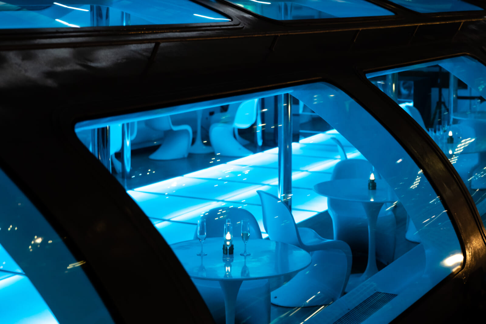 Jicoo The Floating Bar Tokyo Weekender Waters Takeshiba