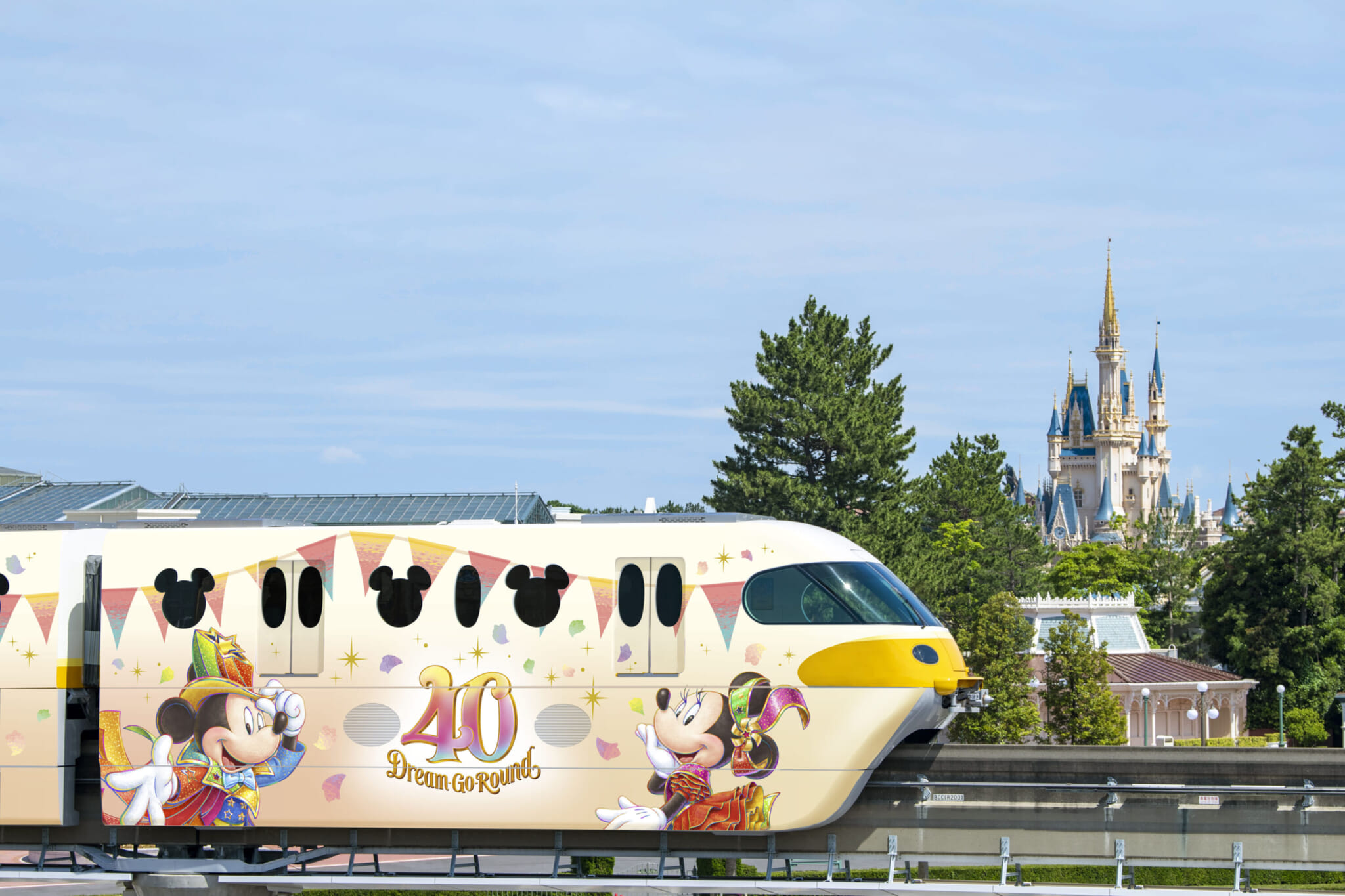The Resort Line decorated for Tokyo Disney Resort's 40th Anniversary | ⒸDisney