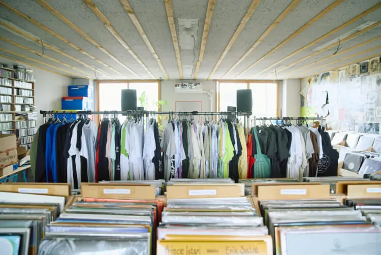 アート・デザイン・音楽 Shopping Experience Store & Showroom This Record Shop and Art Gallery are Cultivating a Cultural Hub in