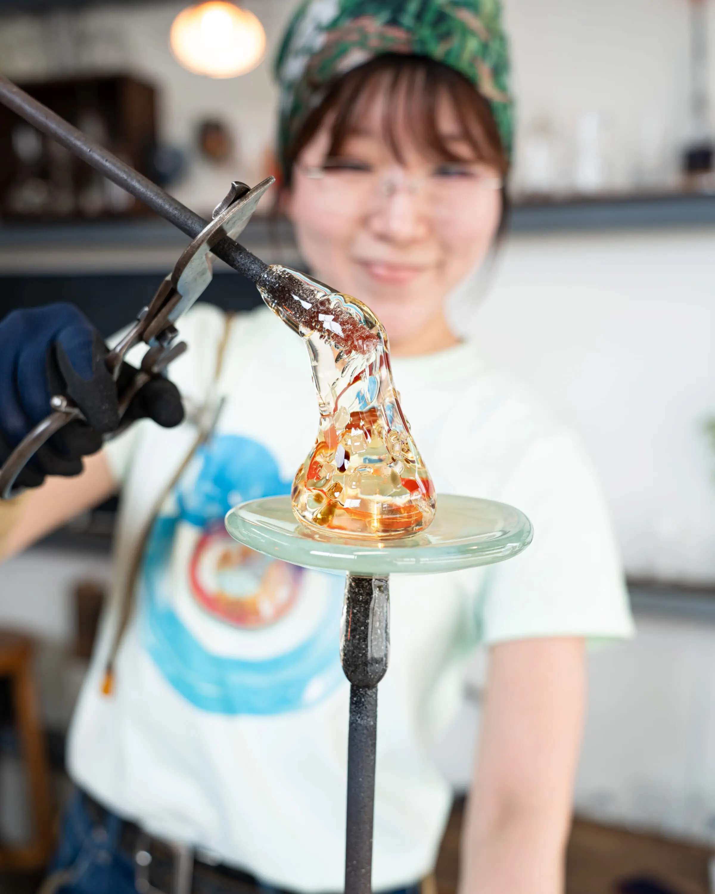 食器 miwa ito / Doodled Dish green Miwa Ito's Adorable, Surreal, Otherworldly Glass Art