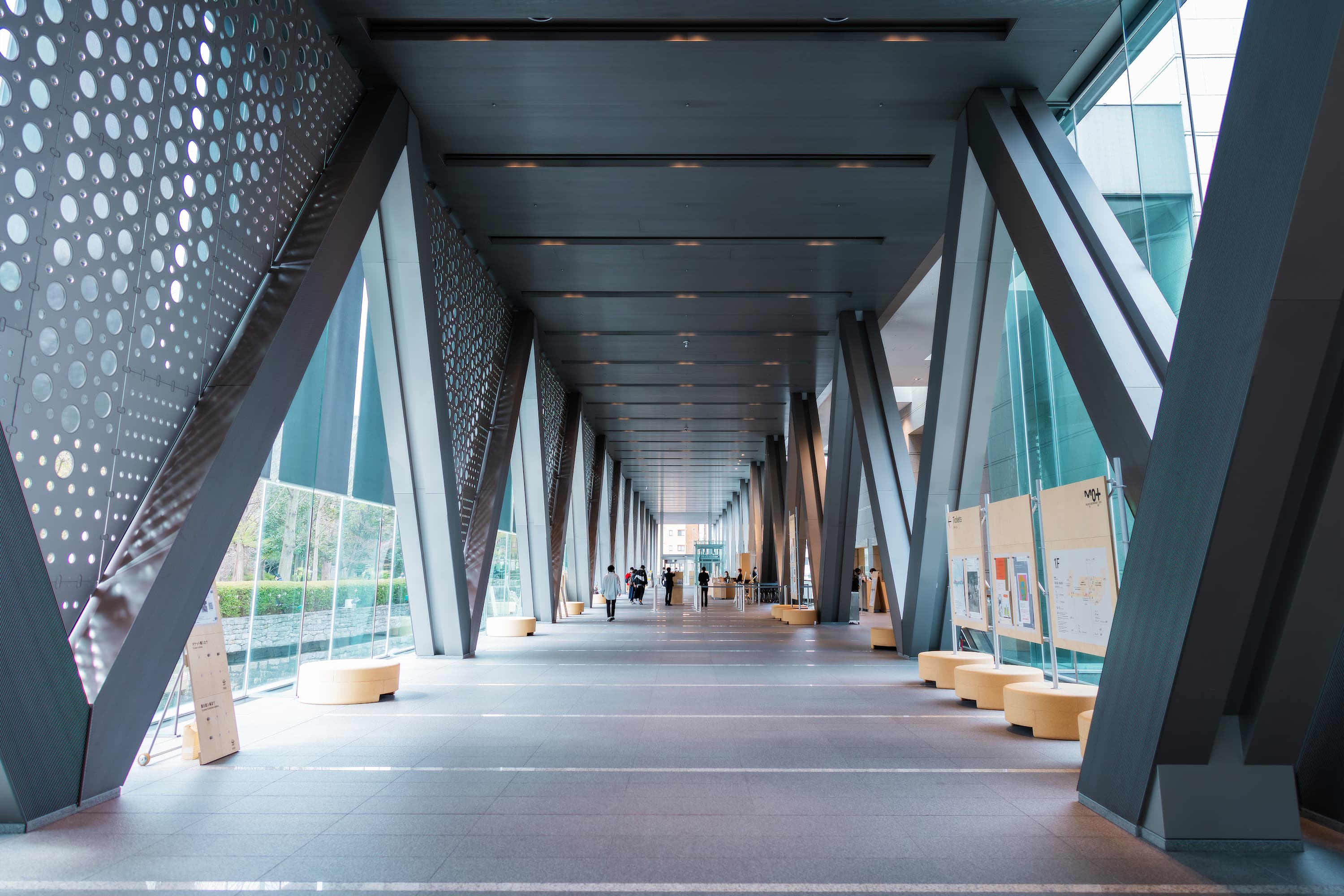 tokyo metropolitan art museum evening hours