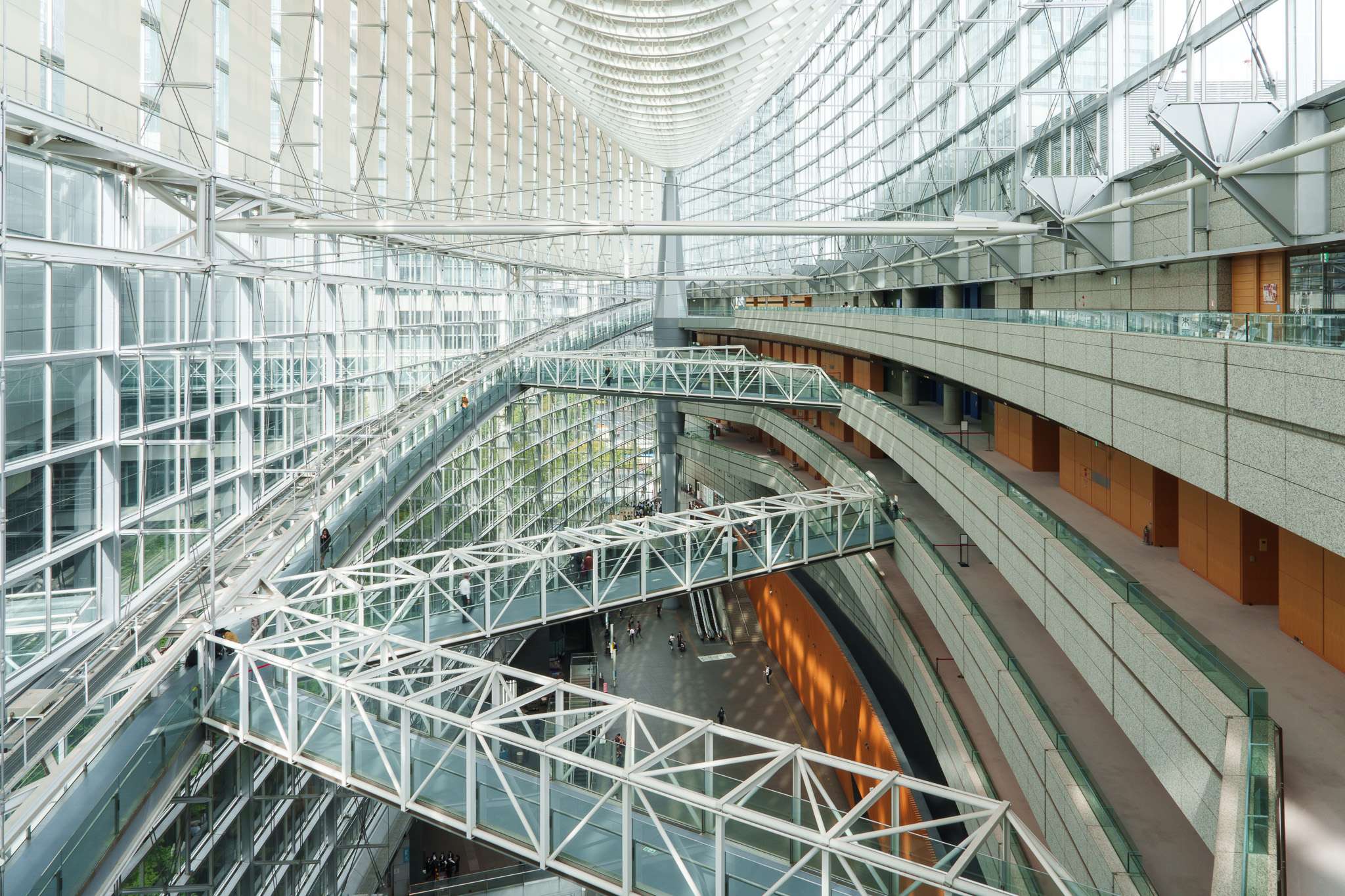 tokyo international forum architecture